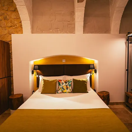 The Heritage Boutique Bed & Breakfast *